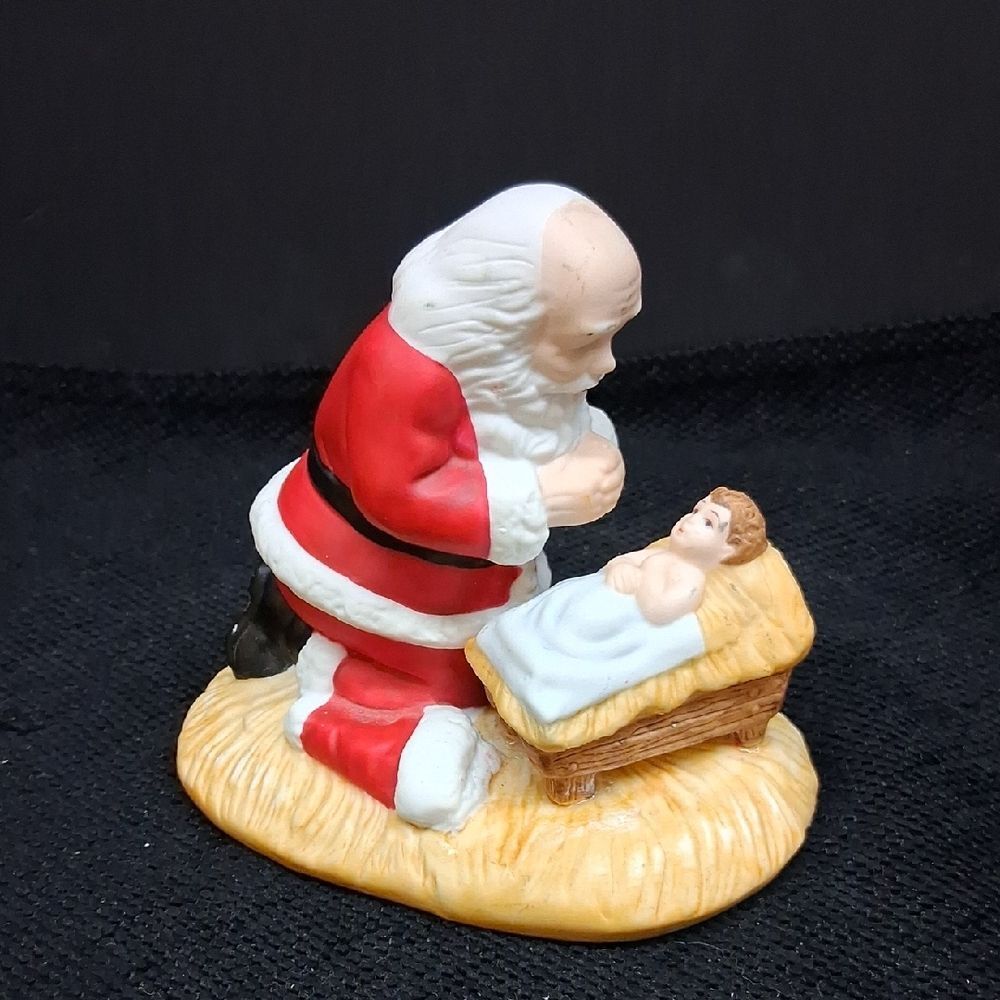 Vintage 1983 "The‎ Kneeling Santa" figurene